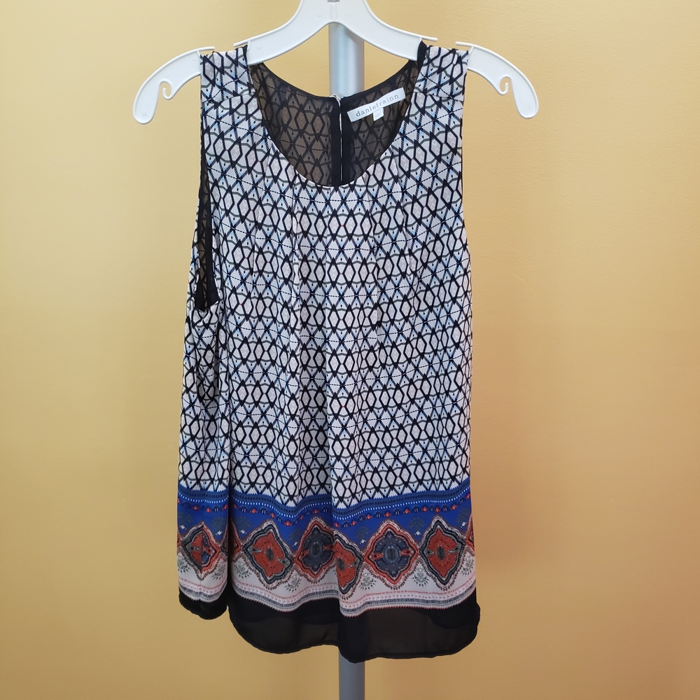 Geometric Sleeveless Top